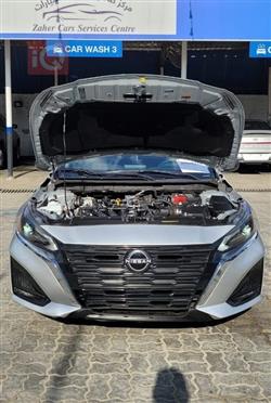 نيسان ألتيما